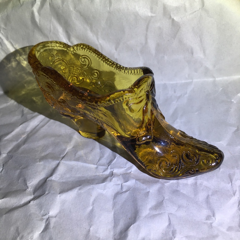 Vintage Mosser Honey Gold Art Glass Shoe. Lattice, Vine & Bow Mini Slipper /101